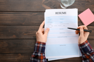 How to Build a Strong Resume and LinkedIn Profile for Future Job Success